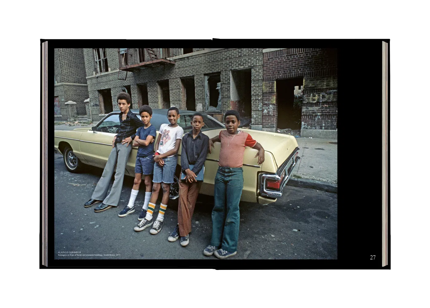 I Hear Music in the Streets. New York 1969-1989, spread 3