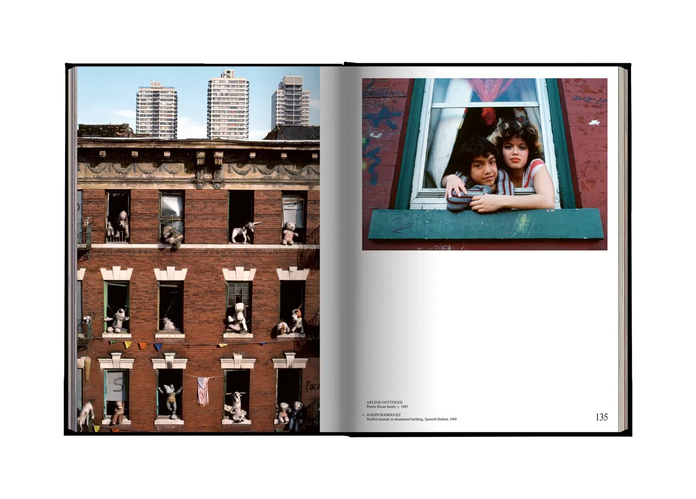 I Hear Music in the Streets. New York 1969-1989, spread 10